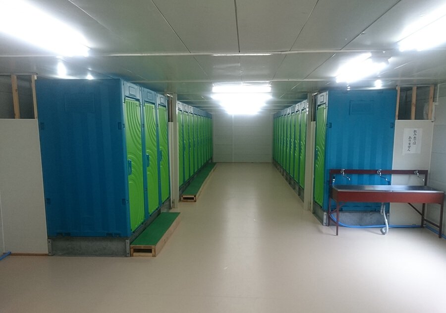 トイレ棟